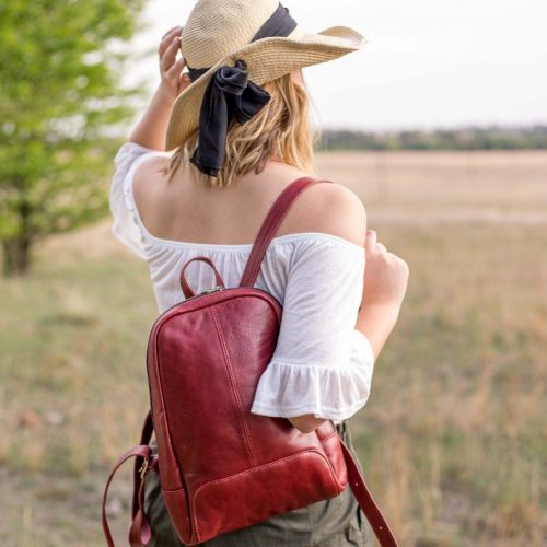 Maribu Leather Olga Backpack in Ruby