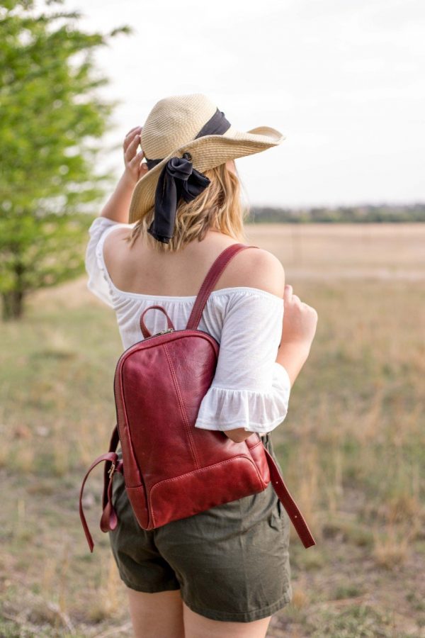 Maribu Leather Olga Backpack in Ruby